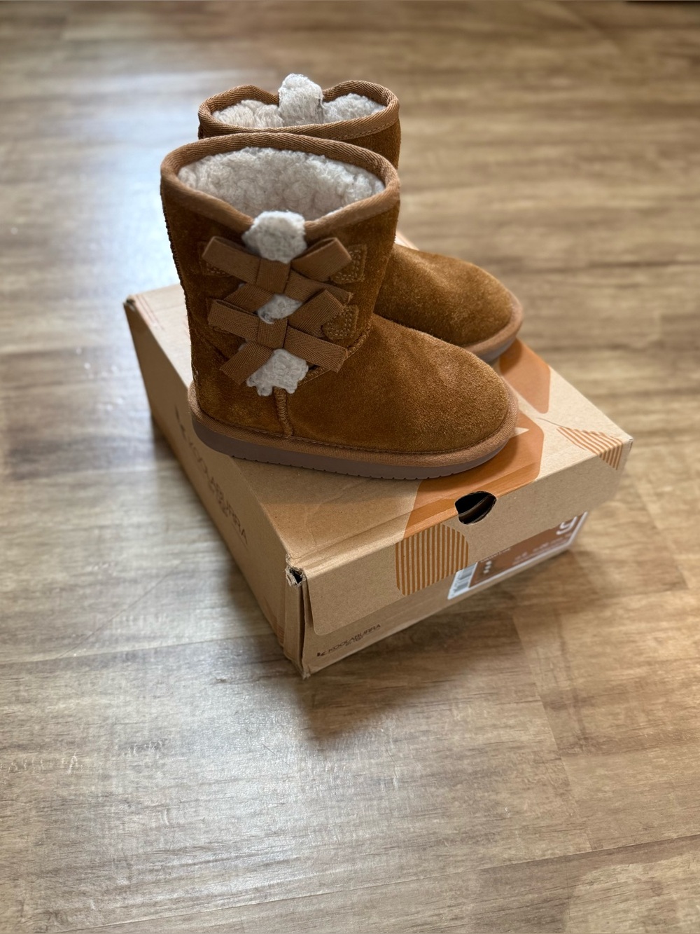 Koolaburra Kids Chestnut Suede Bow-Accent Shearling Boots